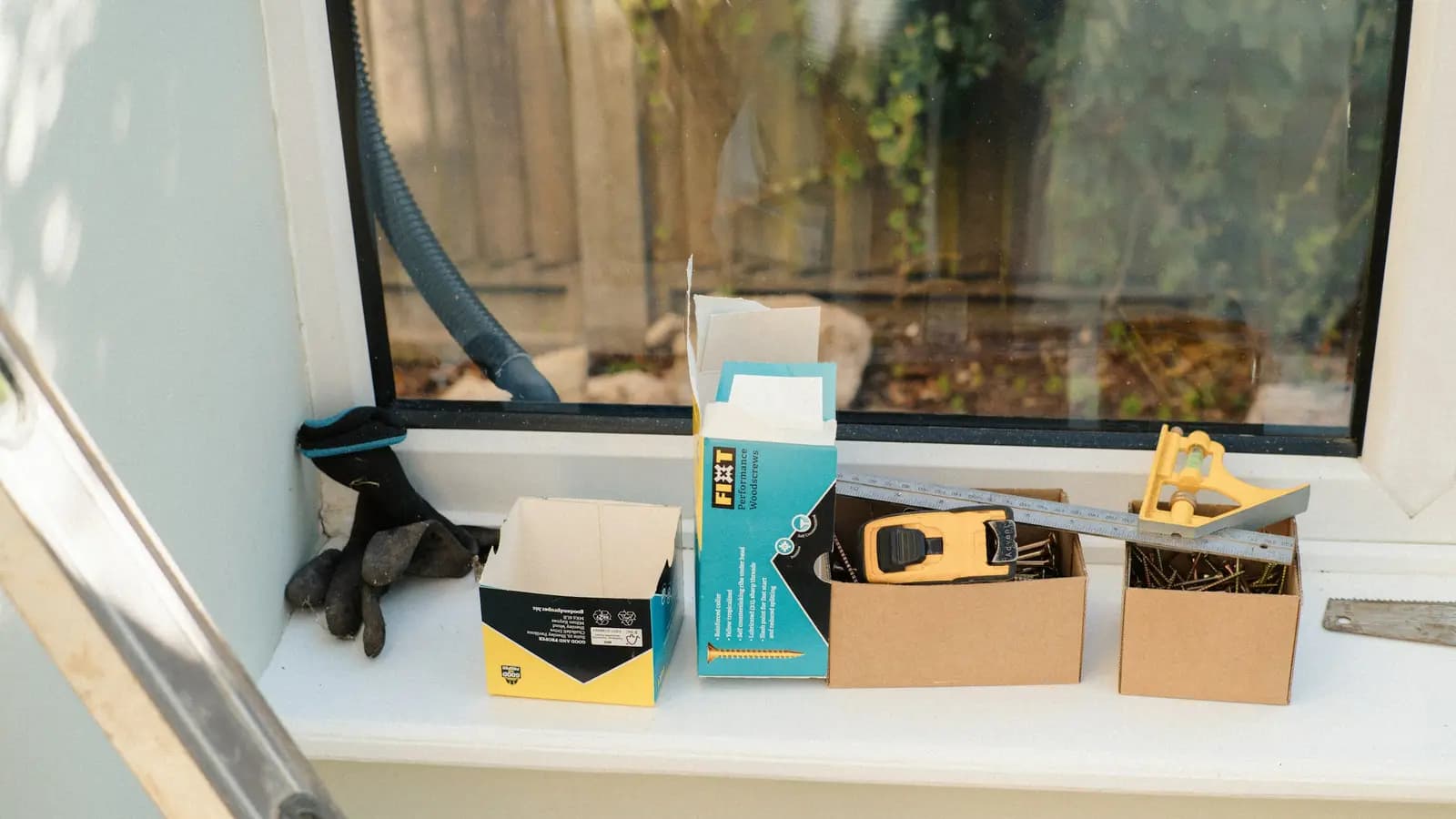 How to measure your windows for blinds