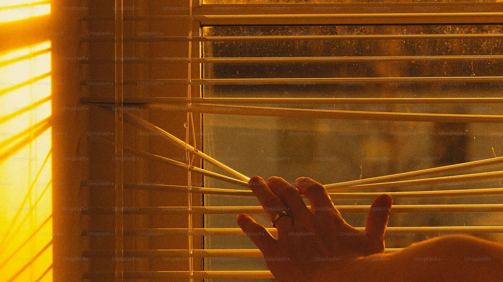 Child safety and blind cords: what the rules require